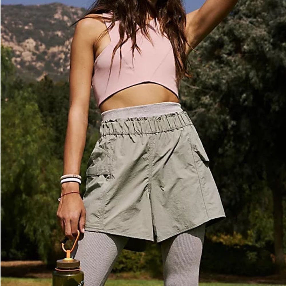 NWOT Free People Wild Short Olive Grey Olive S Water Repellent Lightweight Mid